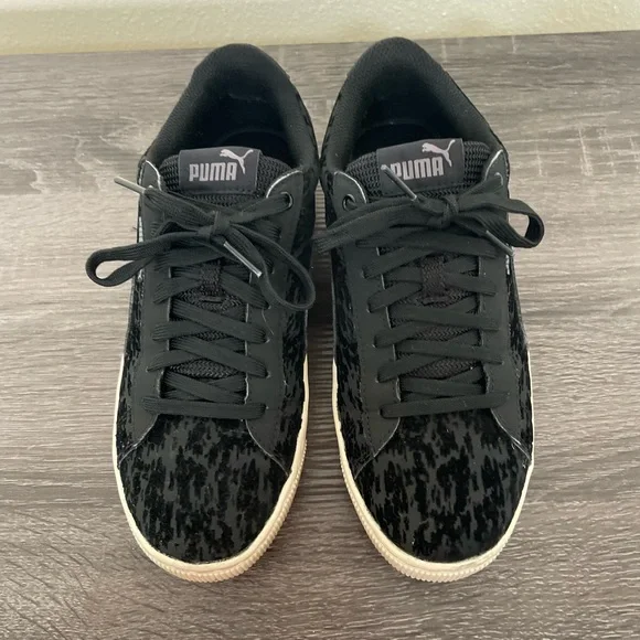Puma Vikky Platform Women Velvet Sneakers - Picture 3 of 5